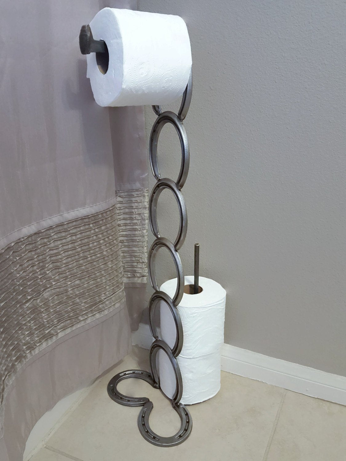 Horseshoe & Star Standing Toilet Paper Holder